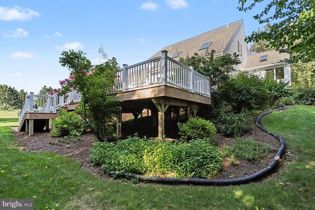 519 COLONIAL CRESCENT DR, Lititz, PA 17543