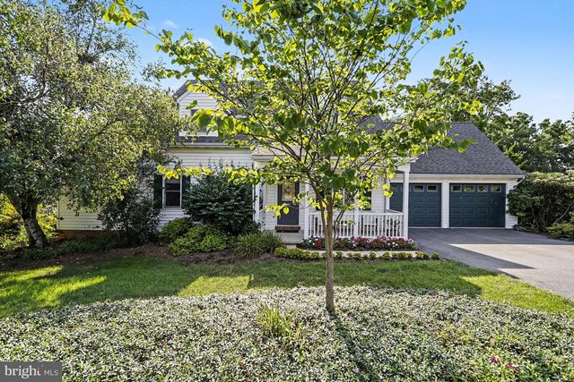 519 COLONIAL CRESCENT DR, Lititz, PA 17543