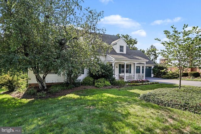 519 COLONIAL CRESCENT DR, Lititz, PA 17543