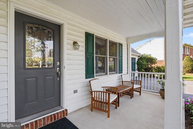 519 COLONIAL CRESCENT DR, Lititz, PA 17543