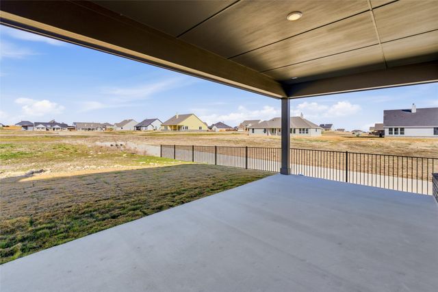 138 Snowy Owl Trail, New Fairview, TX 76078