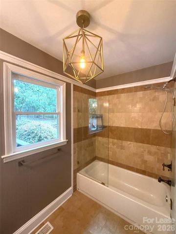 526 W Kingston Avenue, Charlotte, NC 28203