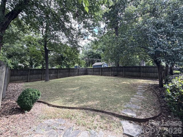 526 W Kingston Avenue, Charlotte, NC 28203