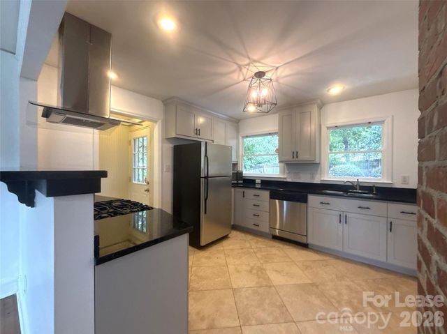 526 W Kingston Avenue, Charlotte, NC 28203