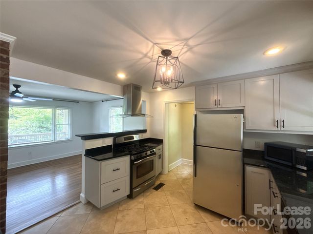 526 W Kingston Avenue, Charlotte, NC 28203