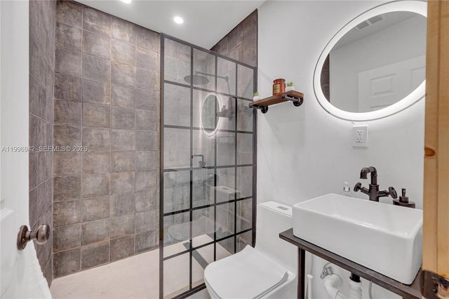 9000 NW 12th Ave, Miami, FL 33150