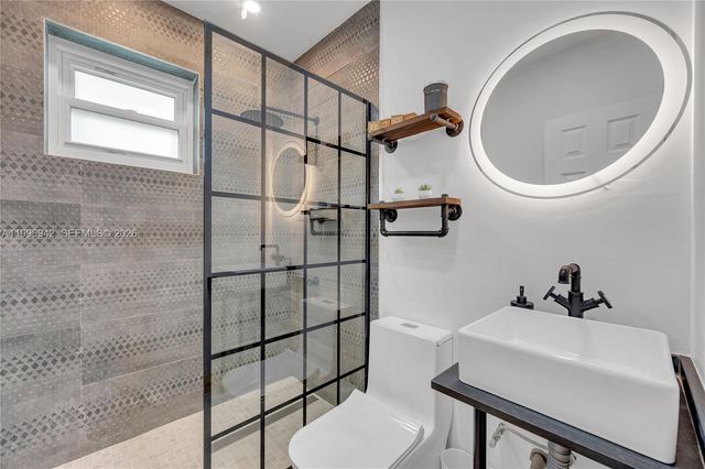 9000 NW 12th Ave, Miami, FL 33150