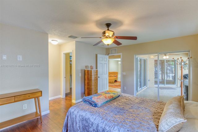 1383 NE 27th St, Pompano Beach, FL 33064