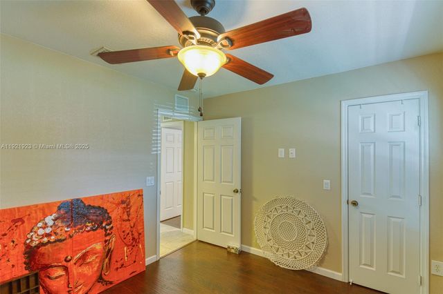 1383 NE 27th St, Pompano Beach, FL 33064