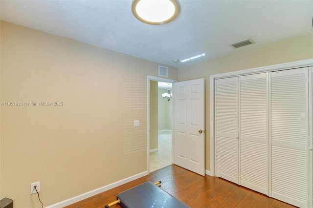 1383 NE 27th St, Pompano Beach, FL 33064