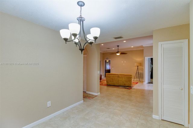 1383 NE 27th St, Pompano Beach, FL 33064