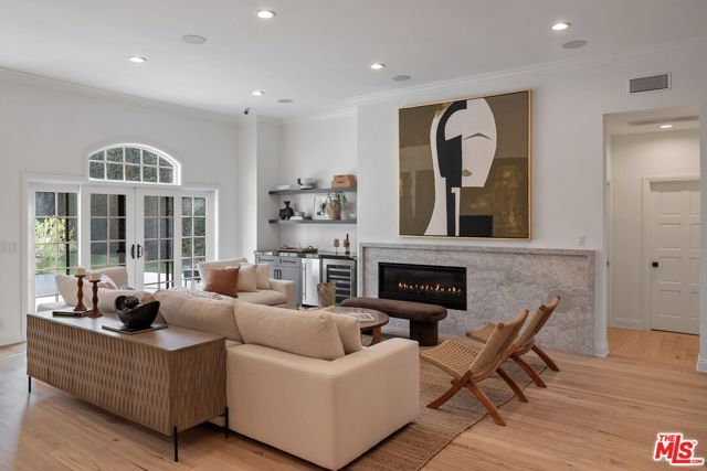 280 Homewood Road, Los Angeles, CA 90049