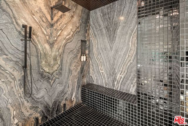 280 Homewood Road, Los Angeles, CA 90049