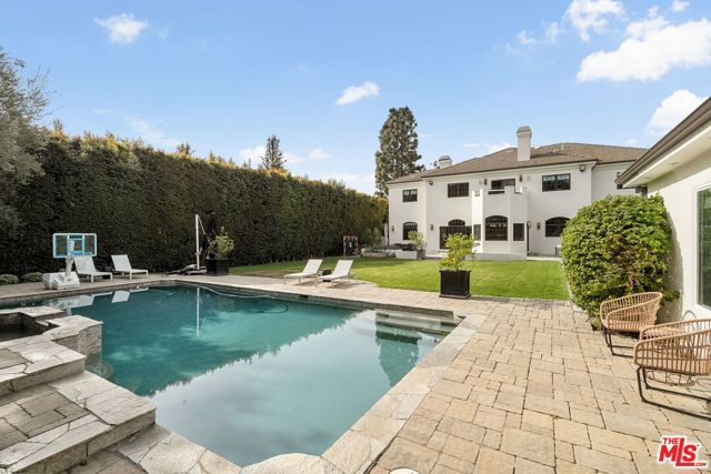 280 Homewood Road, Los Angeles, CA 90049