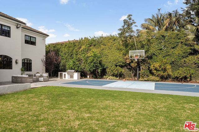 280 Homewood Road, Los Angeles, CA 90049