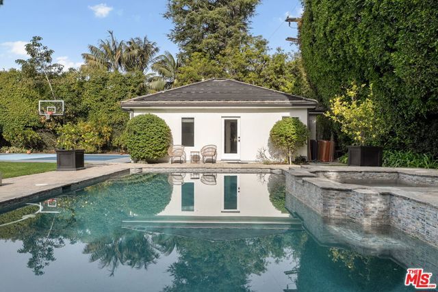 280 Homewood Road, Los Angeles, CA 90049