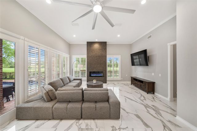 23 Glen Eagles Drive, Sugar Land, TX 77479