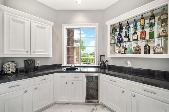 23 Glen Eagles Drive, Sugar Land, TX 77479