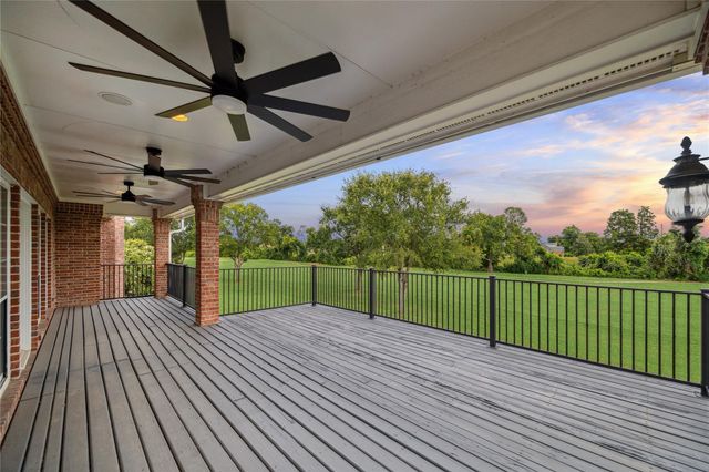 23 Glen Eagles Drive, Sugar Land, TX 77479