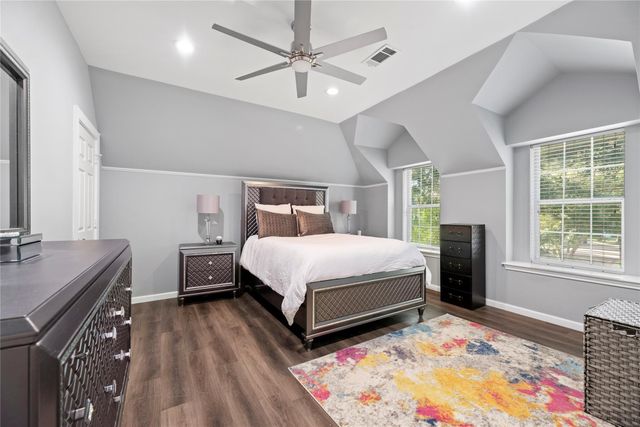 23 Glen Eagles Drive, Sugar Land, TX 77479