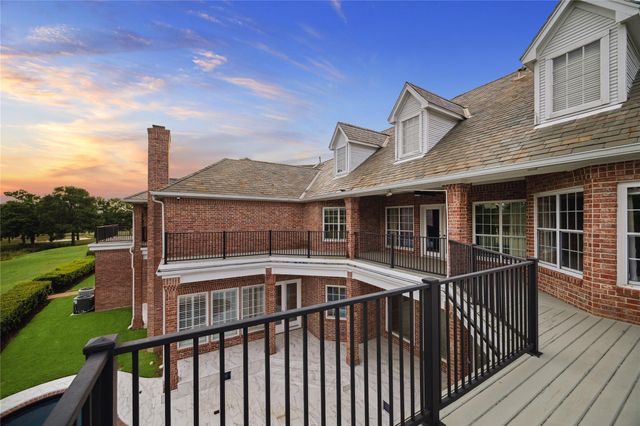 23 Glen Eagles Drive, Sugar Land, TX 77479