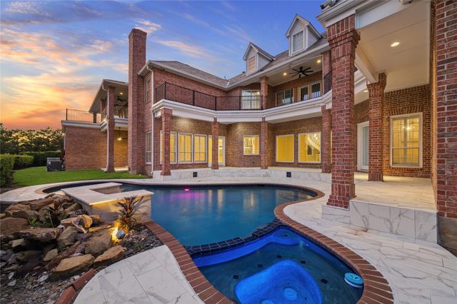23 Glen Eagles Drive, Sugar Land, TX 77479