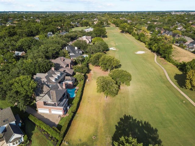23 Glen Eagles Drive, Sugar Land, TX 77479