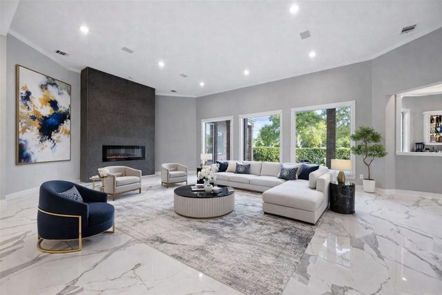 23 Glen Eagles Drive, Sugar Land, TX 77479