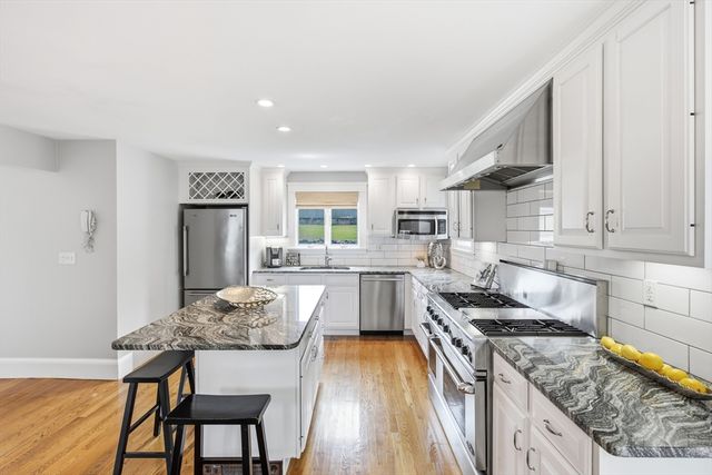37 Grand St, Canton, MA 02021