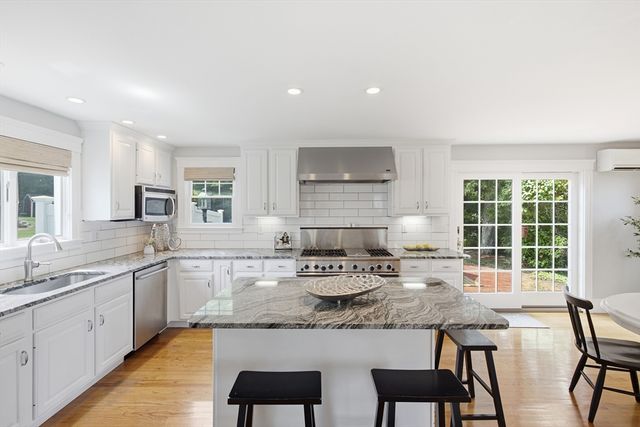 37 Grand St, Canton, MA 02021