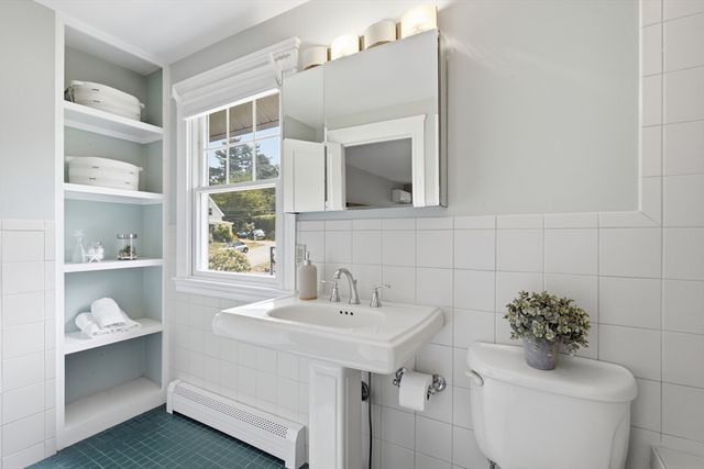 37 Grand St, Canton, MA 02021