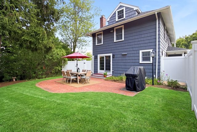 37 Grand St, Canton, MA 02021