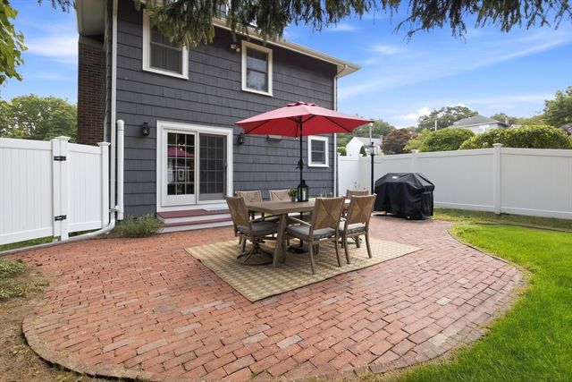 37 Grand St, Canton, MA 02021