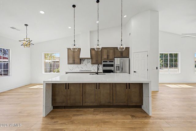 2309 N KHALIL Circle, Mesa, AZ 85201