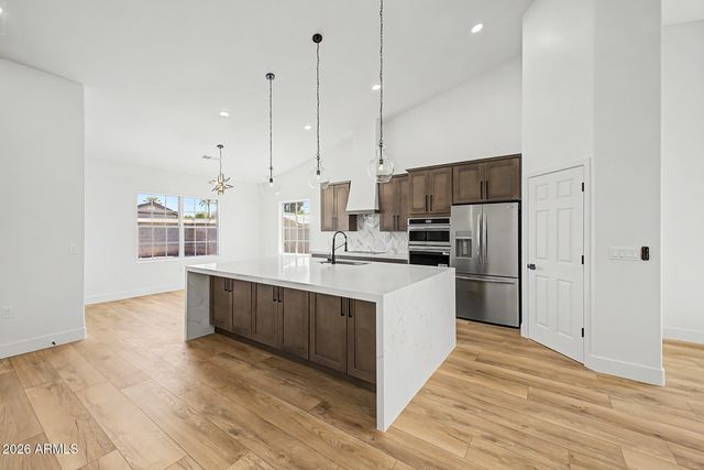2309 N KHALIL Circle, Mesa, AZ 85201