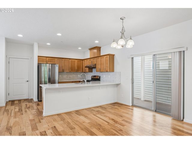 28905 Sw COSTA Cir W, Wilsonville, OR 97070