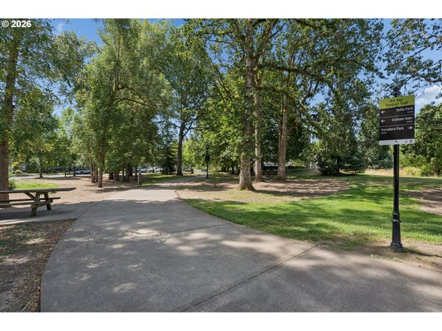 28905 Sw COSTA Cir W, Wilsonville, OR 97070