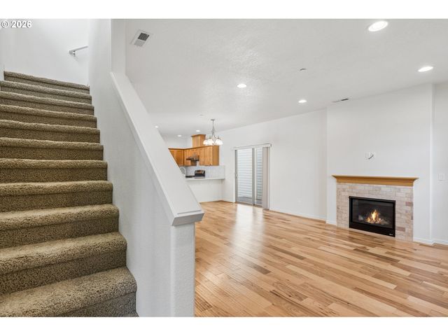 28905 Sw COSTA Cir W, Wilsonville, OR 97070