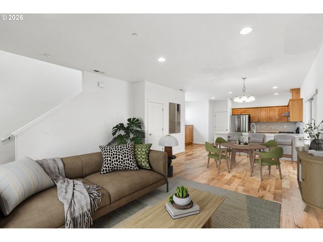28905 Sw COSTA Cir W, Wilsonville, OR 97070