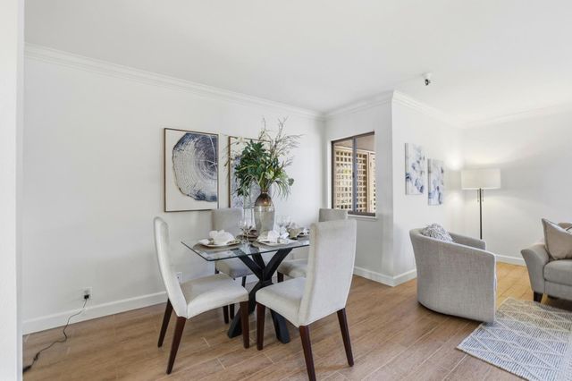 453 Alberto Way D160, Los Gatos, CA 95032