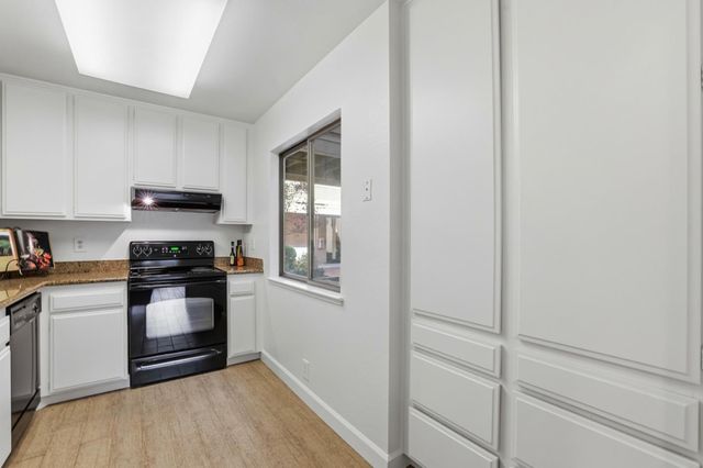 453 Alberto Way D160, Los Gatos, CA 95032