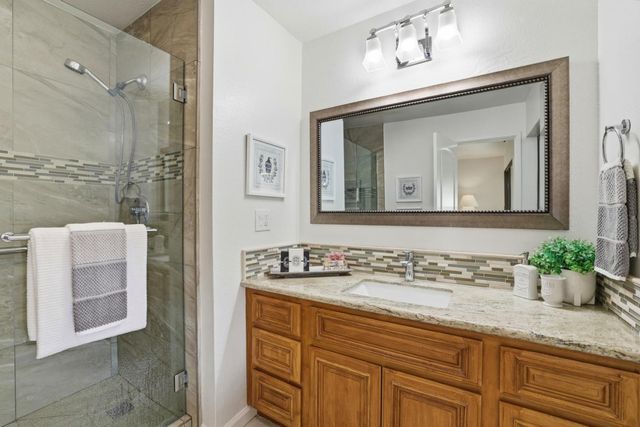 453 Alberto Way D160, Los Gatos, CA 95032