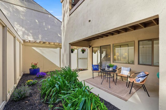 453 Alberto Way D160, Los Gatos, CA 95032