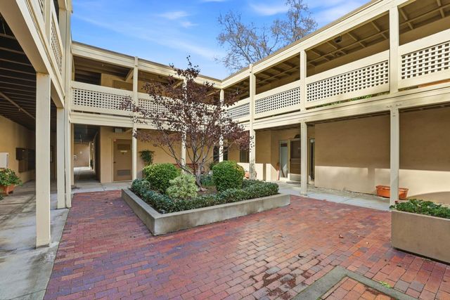 453 Alberto Way D160, Los Gatos, CA 95032