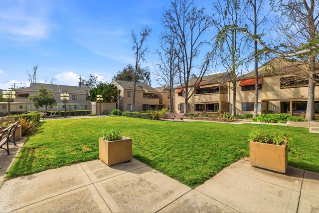 453 Alberto Way D160, Los Gatos, CA 95032