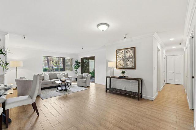 453 Alberto Way D160, Los Gatos, CA 95032