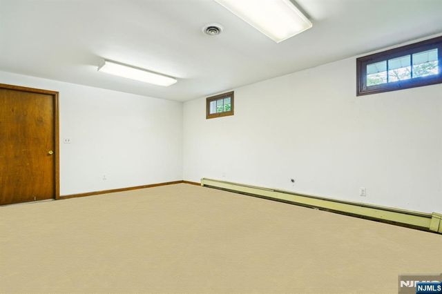 526 Cleveland Avenue, River Vale, NJ 07675