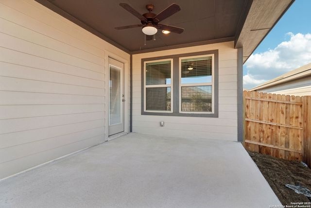 9627 Grand Via Blvd, Converse, TX 78109