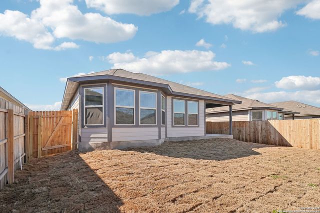 9627 Grand Via Blvd, Converse, TX 78109