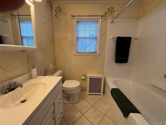51 Coakley Avenue, Harrison, NY 10528